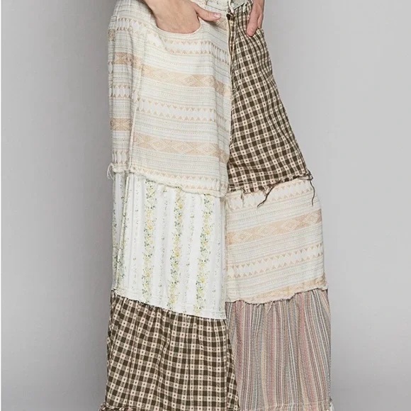 POL Contrasting Panel
Patchwork Wide Leg Pants in Natural Multi - Picture 4 of 14